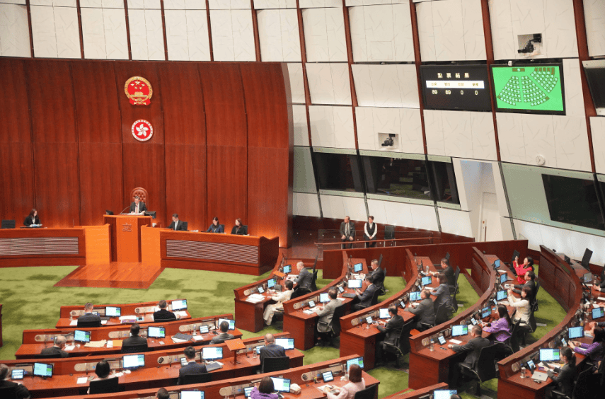 霍启刚公开个人财产<strong></p>
<p>20%的理财</strong>，35套物业曝光