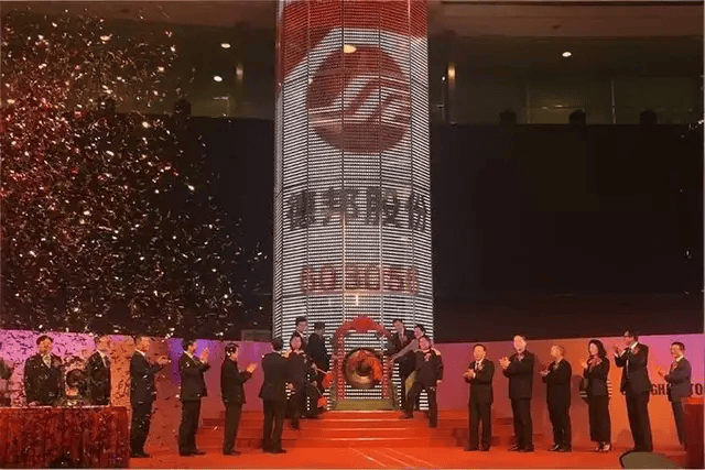 一代快运巨头退市<strong></p>
<p>摇旺理财</strong>,彻底卖身京东:传奇落幕背后,物流行业又要变天了